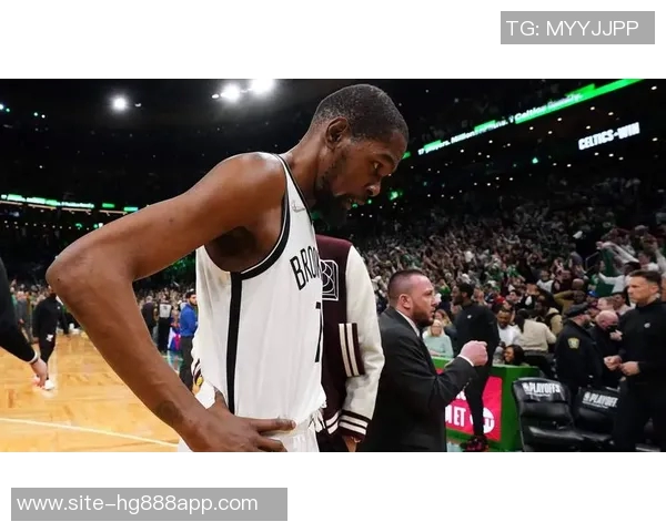 篮网队抵达澳门备战中国赛名宿卡特亲临助阵展现风采