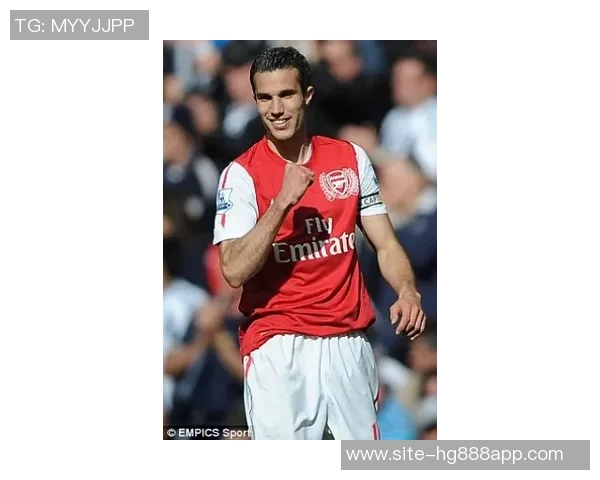 范佩西亲自提拔19岁儿子沙奎尔入费耶诺德一线队名单引发关注